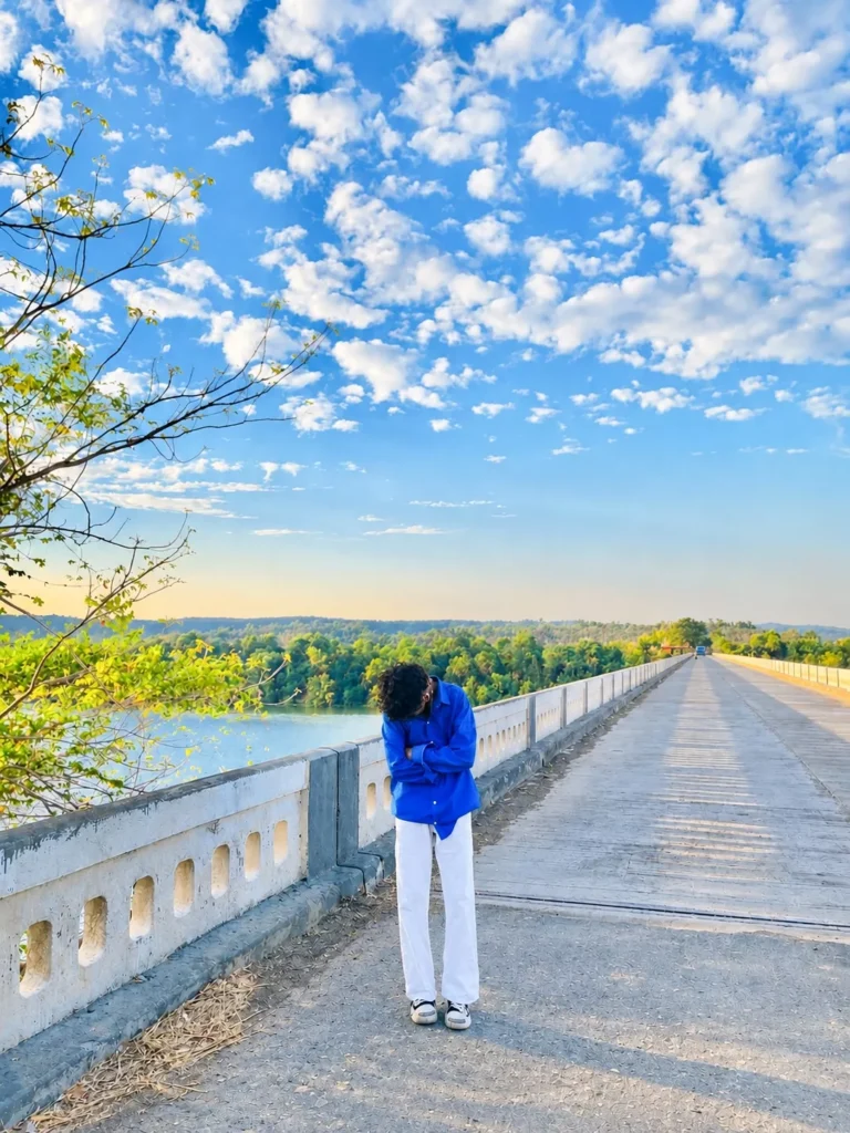 Aesthetic Road Nature Ai Photo Prompt